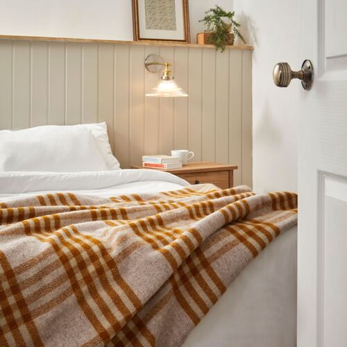 Plaid en laine vierge XXL Hex - English mustard - Tweedmill
