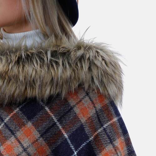 Tweed-Cape Elana
