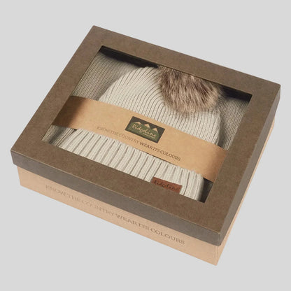 Coffret bonnet à pompom et écharpe Baltic - Sand - Ridgeline of New Zealand