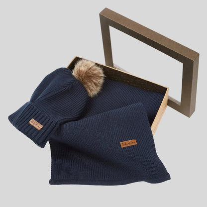 Coffret bonnet à pompom et écharpe Baltic - Tarn - Ridgeline of New Zealand