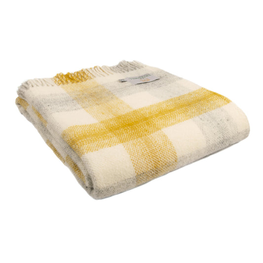 Plaid lifestyle meadow yellow